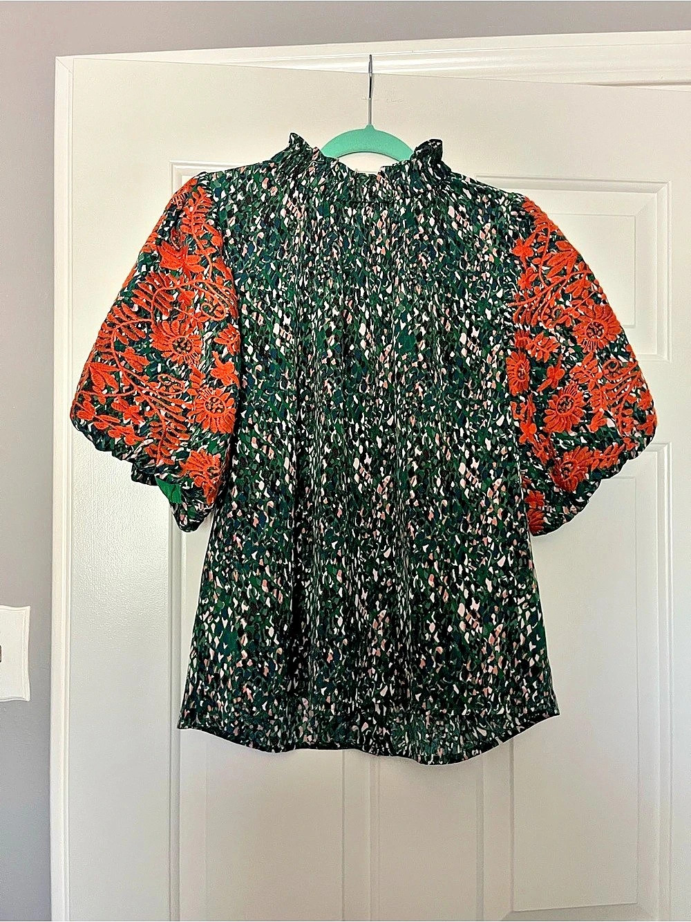 Buttoned Puff Sleeve Blouse Floral Puff Sleeve Blouse in